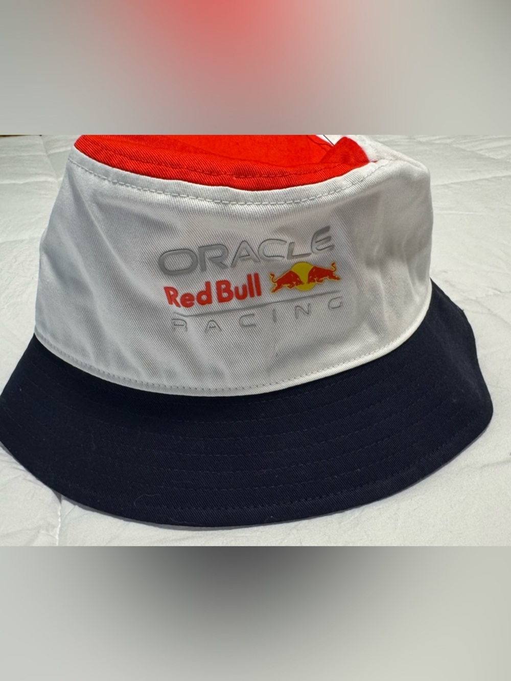 New Era Oracle Red Bull Racing bucket Hat - White, Red, Navy F1